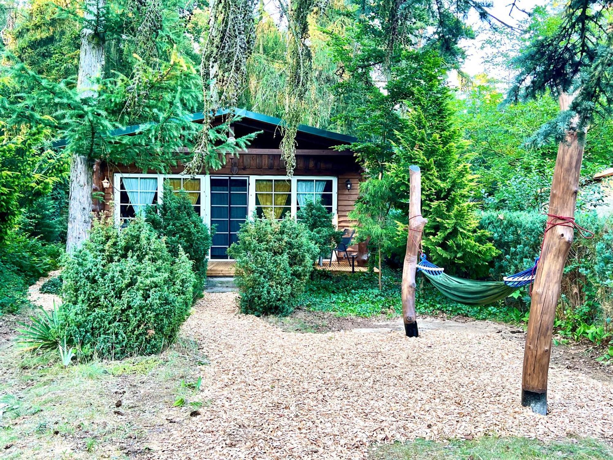 Holzhaus Baerenhoehle Am Wald Und See Neuruppin Bagian luar foto